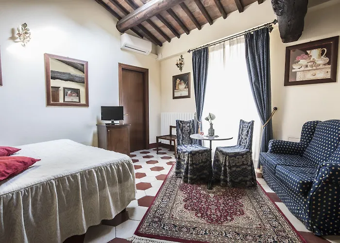 Frühstückspension Residenza D'epoca Palazzo Fani Mignanelli 2*
